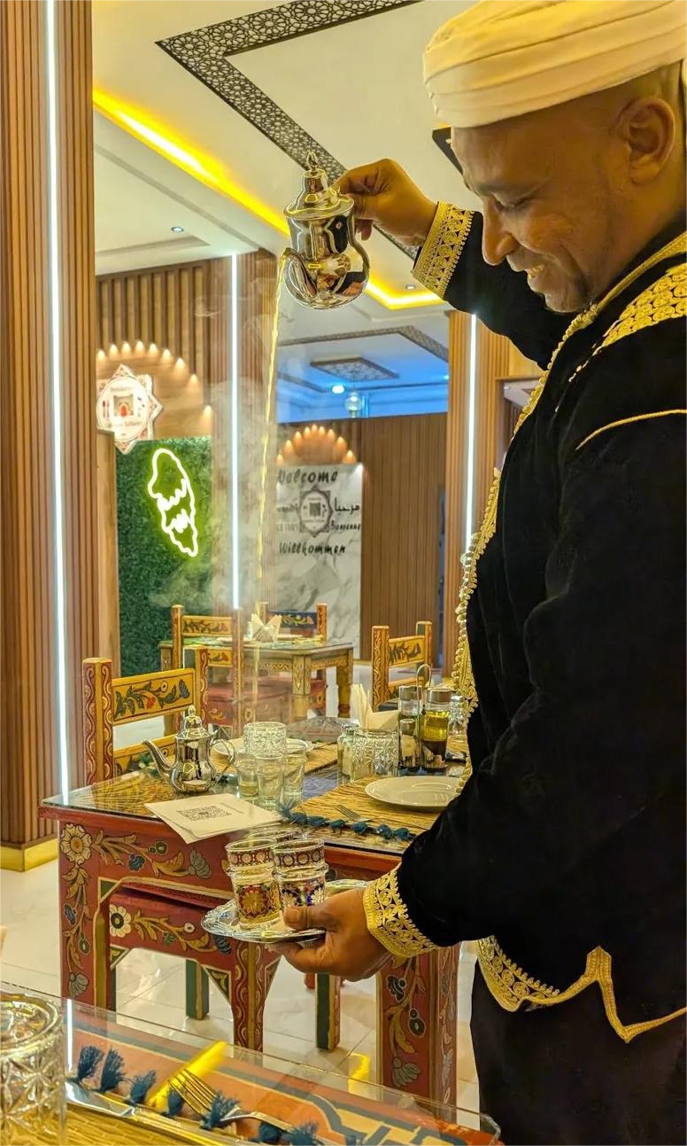 Traditional Moroccan dining at Lahboul Tafilalet